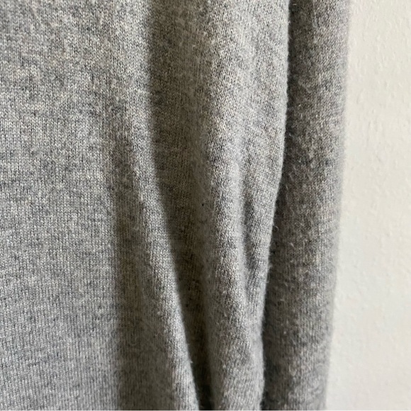Cozy Gray Boden Wool Blend Soft Crewneck Sweater - Picture 2 of 9